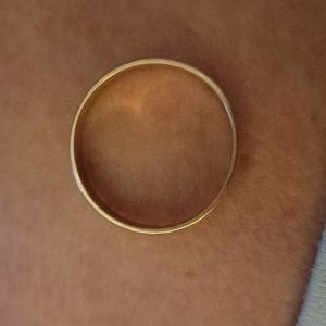 Womens gold wedding band